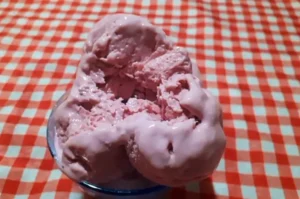 Grape ice cream
