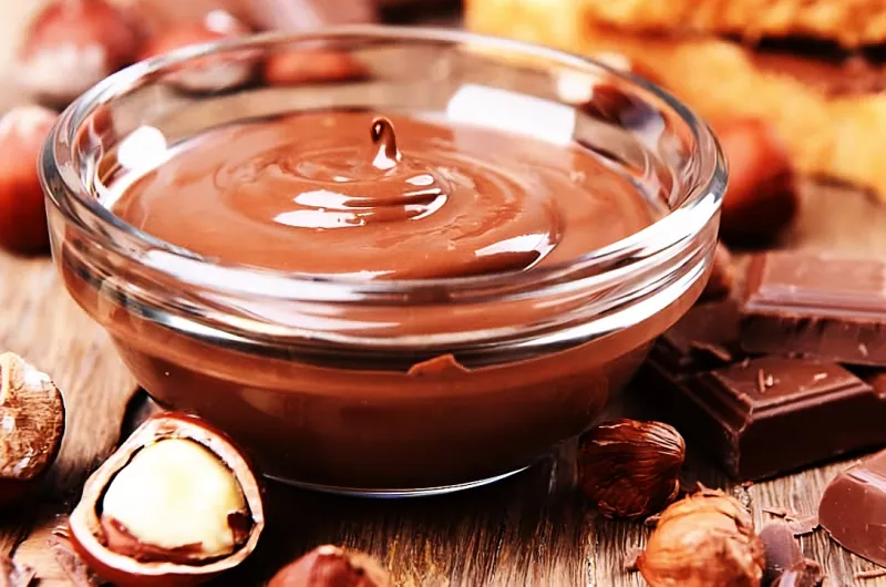 Homemade Nutella (Hazelnut Cream)