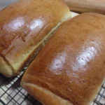 Homemade bread fluffy and very easy to make