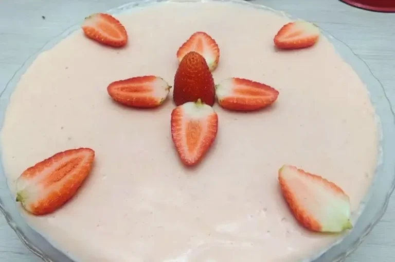 Strawberry mousse