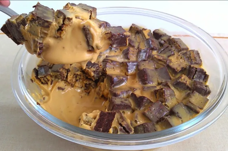 Bis dessert with dulce de leche