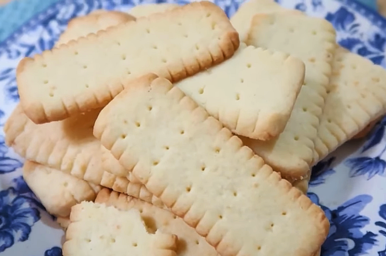 Cornstarch Biscuits (Gluten Free)