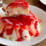 Ninho Creamy Milk Ice Cream with Strawberry