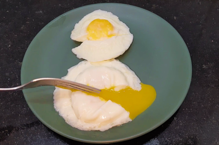 Poached Egg/Egg in a Shell