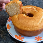 Simple and Fluffy Cake