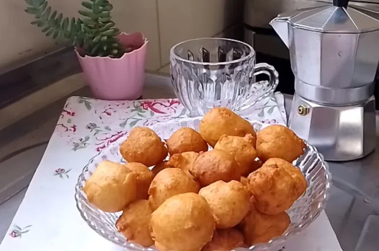 Salty Cheese Fritters